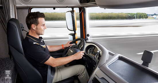 chauffeurDAF_1.jpg chauffeurDAF_1.jpg