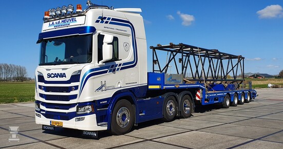 Van-den-Heuvel_Scania-2-pers-2020.jpg Van-den-Heuvel_Scania-2-pers-2020.jpg