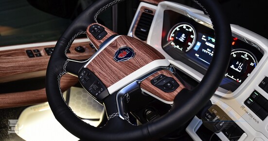 H-Custom1LR.jpg H-Custom1LR.jpg