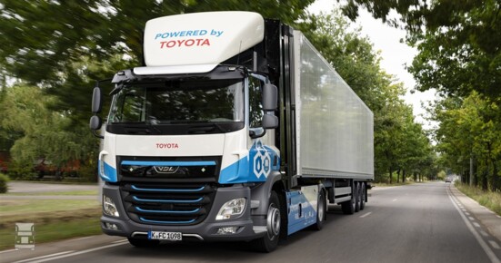 2025 Toyota Fuel Cell Truck Media Event_Dynamic_005 (960 x 640)