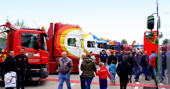 01-IMG_4570-border.JPG 01-IMG_4570-border.JPG