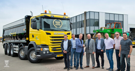 Millenaar_VanSchaik-1-pers-2016.jpg Millenaar_VanSchaik-1-pers-2016.jpg