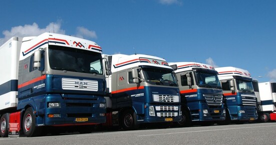 Mooy1LR.jpg Mooy1LR.jpg