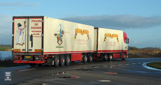 IEP_5990_crop.jpg IEP_5990_crop.jpg