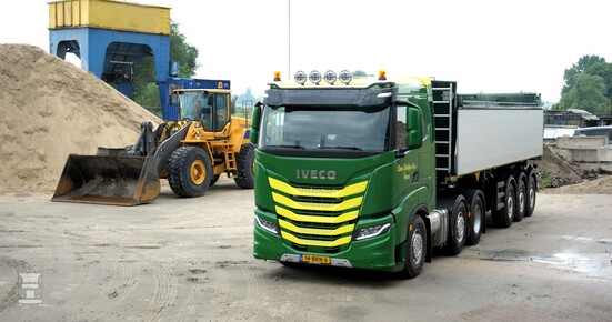 Dekker_5-1400.jpg Dekker_5-1400.jpg