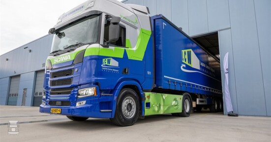 LCW-Groningen_Scania-40R-BEV-2-pers-2024 (960 x 640) LCW-Groningen_Scania-40R-BEV-2-pers-2024 (960 x 640)