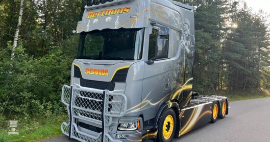 Berthon's Scania MWDesigns (1)