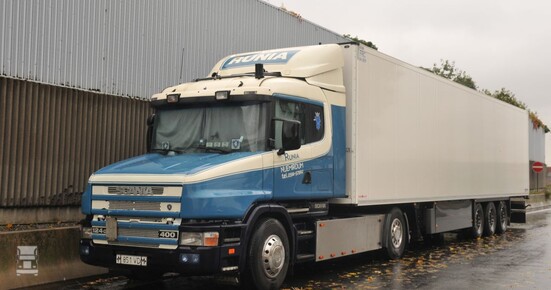 ScaniaT-Runia1LR.jpg ScaniaT-Runia1LR.jpg