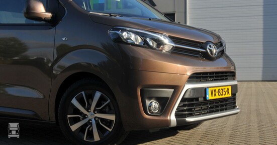 ProAce1LR.jpg ProAce1LR.jpg