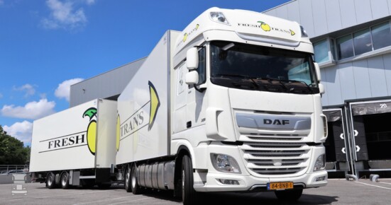 Truckland-levert-2x-DAF-XF-aan-Freshtrans_2.jpg
