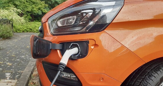 Ford_PHEV_3LR.jpg Ford_PHEV_3LR.jpg