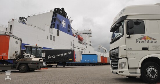 DFDS_Vlaardingen1LR.jpg DFDS_Vlaardingen1LR.jpg
