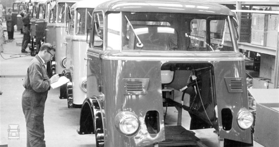 04-60-years-of-DAF-production-in-Belgium-about-1967 (960 x 709) 04-60-years-of-DAF-production-in-Belgium-about-1967 (960 x 709)