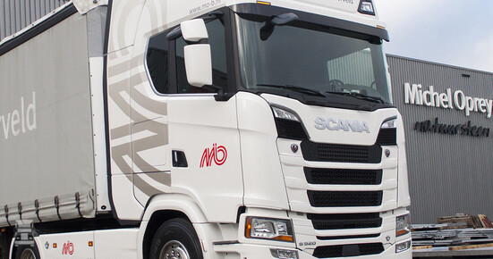 noorden Zich afvragen kanaal Scania S520 voor Michel Oprey & Beisterveld