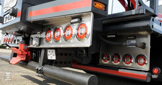 DeVries-5-1400.jpg DeVries-5-1400.jpg