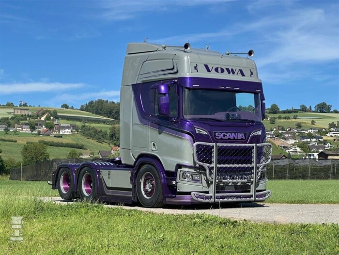 BIGtruck Ultra Violet 1 (960 x 720) BIGtruck Ultra Violet 1 (960 x 720)