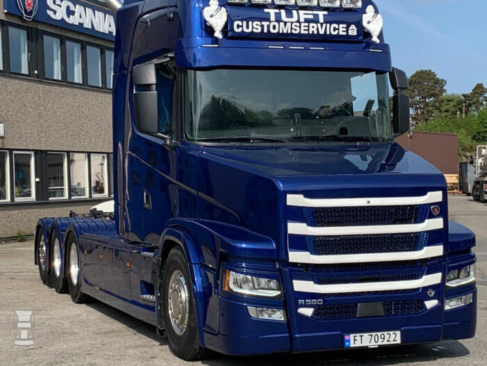Tuft Customservice Scania T (3)