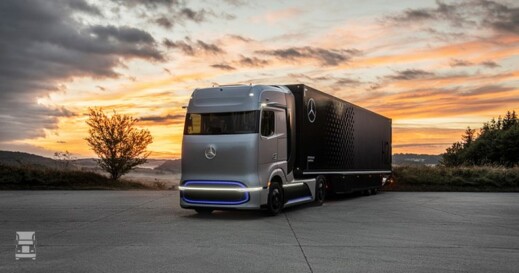 Daimler_H2_truck.jpg