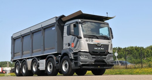 MAN_IJTG3LR.jpg MAN_IJTG3LR.jpg