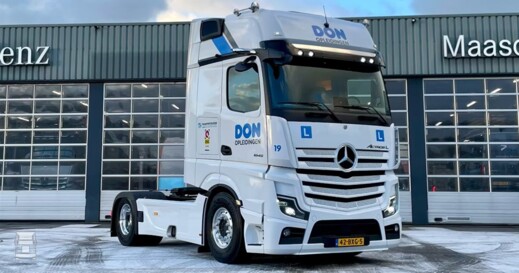 DON Actros1 (960 x 584)