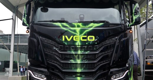 IAA Iveco1 (960 x 996)