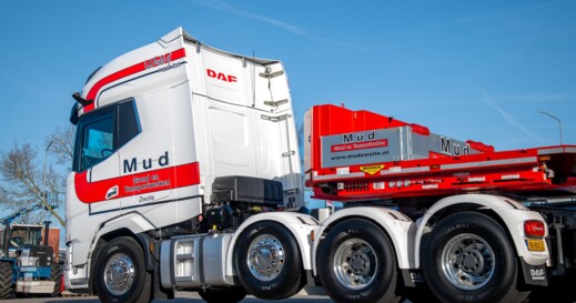 MUD zwaar transport DAF 8x4 MUD zwaar transport DAF 8x4