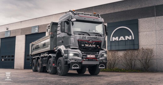 3-MAN-TGS-41.540-grijs-klein