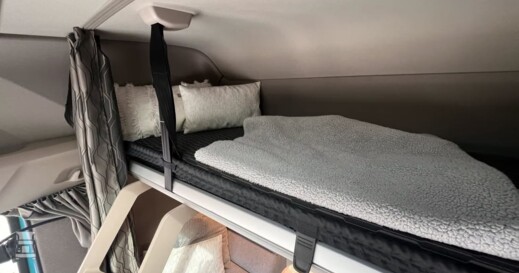 DAF XG+ Dietrich Camper (2)