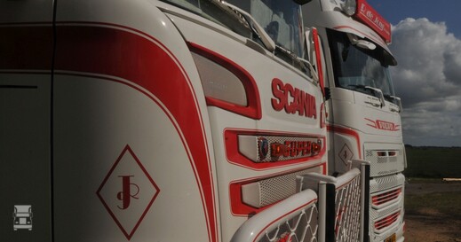 Jevrie2LR.jpg Jevrie2LR.jpg