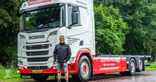 Rene-Lammers_Scania-3-web-pers-2024 (960 x 719) Rene-Lammers_Scania-3-web-pers-2024 (960 x 719)
