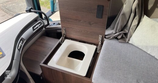 DAF XG+ Dietrich Camper (5)