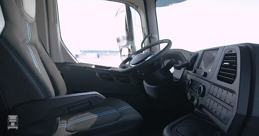 fmax_blackline_wnetrze_5.jpg fmax_blackline_wnetrze_5.jpg