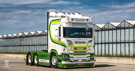 Patrick-van-den-Hoeven_Scania-2-pers-2022