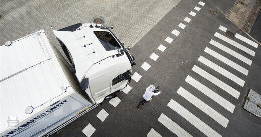 Side Collision Avoidance Support (960 x 542) Side Collision Avoidance Support (960 x 542)