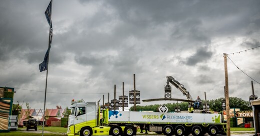 Vissers Ploegmakers Volvo FH Aero - zijkant