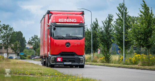 1920_reiningkiestvoor29nieuweactros-trucksvoorinternationaalvolumetransport-1 1920_reiningkiestvoor29nieuweactros-trucksvoorinternationaalvolumetransport-1