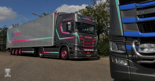 Mikristja3LR.jpg Mikristja3LR.jpg