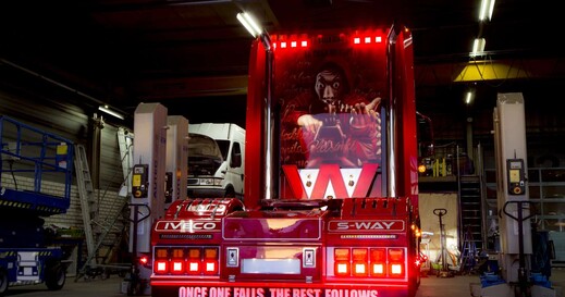 WeedaIveco_2.jpg WeedaIveco_2.jpg