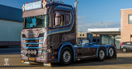 Salari Scania V8 Staande uitlaat Salari Scania V8 Staande uitlaat