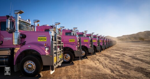 BIGtruck Kenworth Road Train  (1)