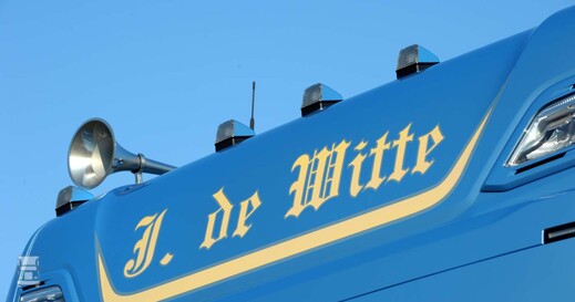 IEP_2640-1400.jpg IEP_2640-1400.jpg