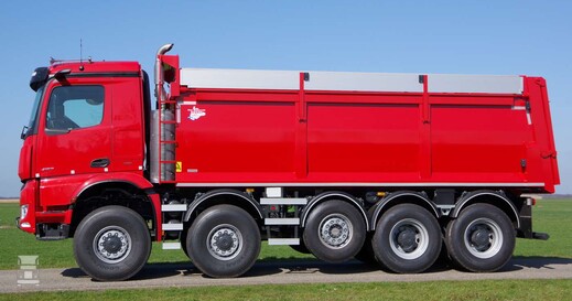 Arocs10x8BIGtruck.jpg Arocs10x8BIGtruck.jpg