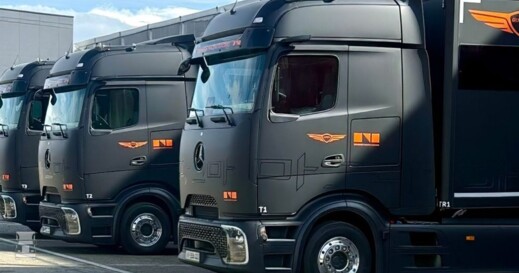 BIGtruck Actros Hyundai 2 (960 x 629)