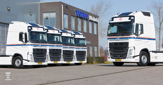 Nippon2.jpg Nippon2.jpg