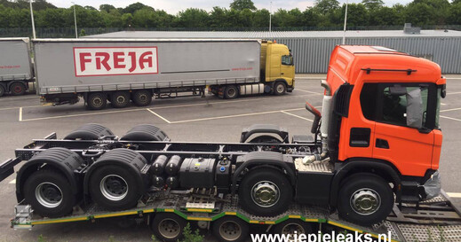 Scania_scoop_3_copy.jpg Scania_scoop_3_copy.jpg