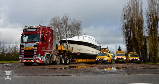 Van-de-Wetering_Scania-4-pers-2021.jpg Van-de-Wetering_Scania-4-pers-2021.jpg