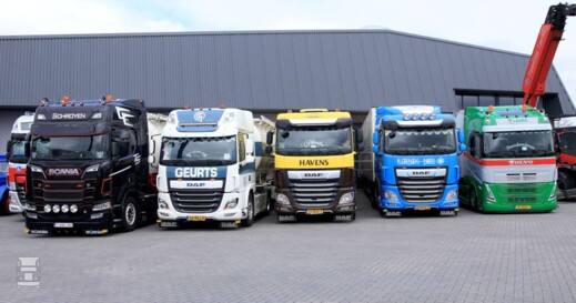 Peeltruckers (11) Peeltruckers (11)