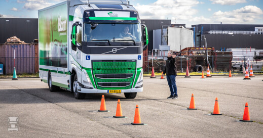 Volvo FH Verkeersschool Blom (3) Volvo FH Verkeersschool Blom (3)