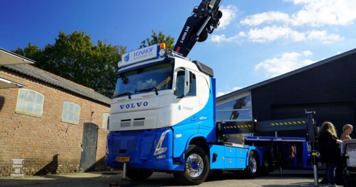 Vonhof Volvo FH (2)-1400 Vonhof Volvo FH (2)-1400