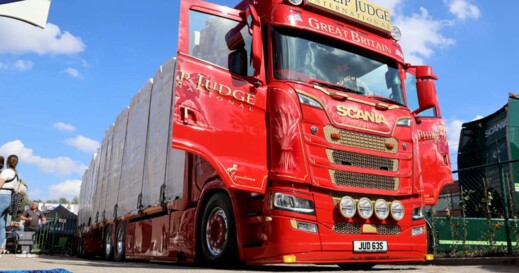 BIGtruck Noah's Cabinteriors (2)